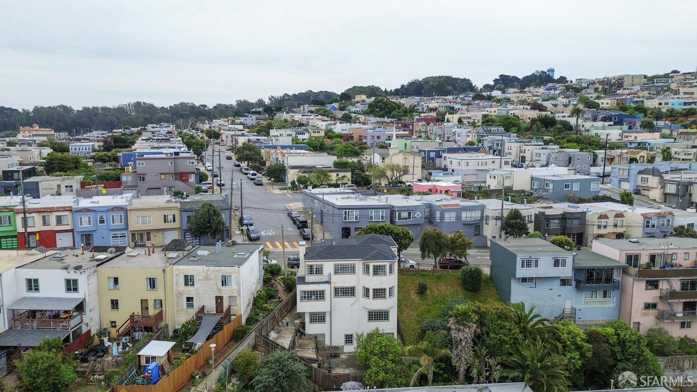 Detail Gallery Image 4 of 60 For 743 Silver Ave, San Francisco,  CA 94134 - 5 Beds | 6 Baths