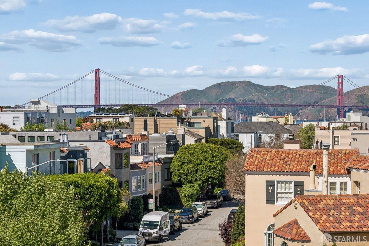 Detail Gallery Image 2 of 39 For 15 Rico Way #1,  San Francisco,  CA 94123 - 2 Beds | 1/1 Baths