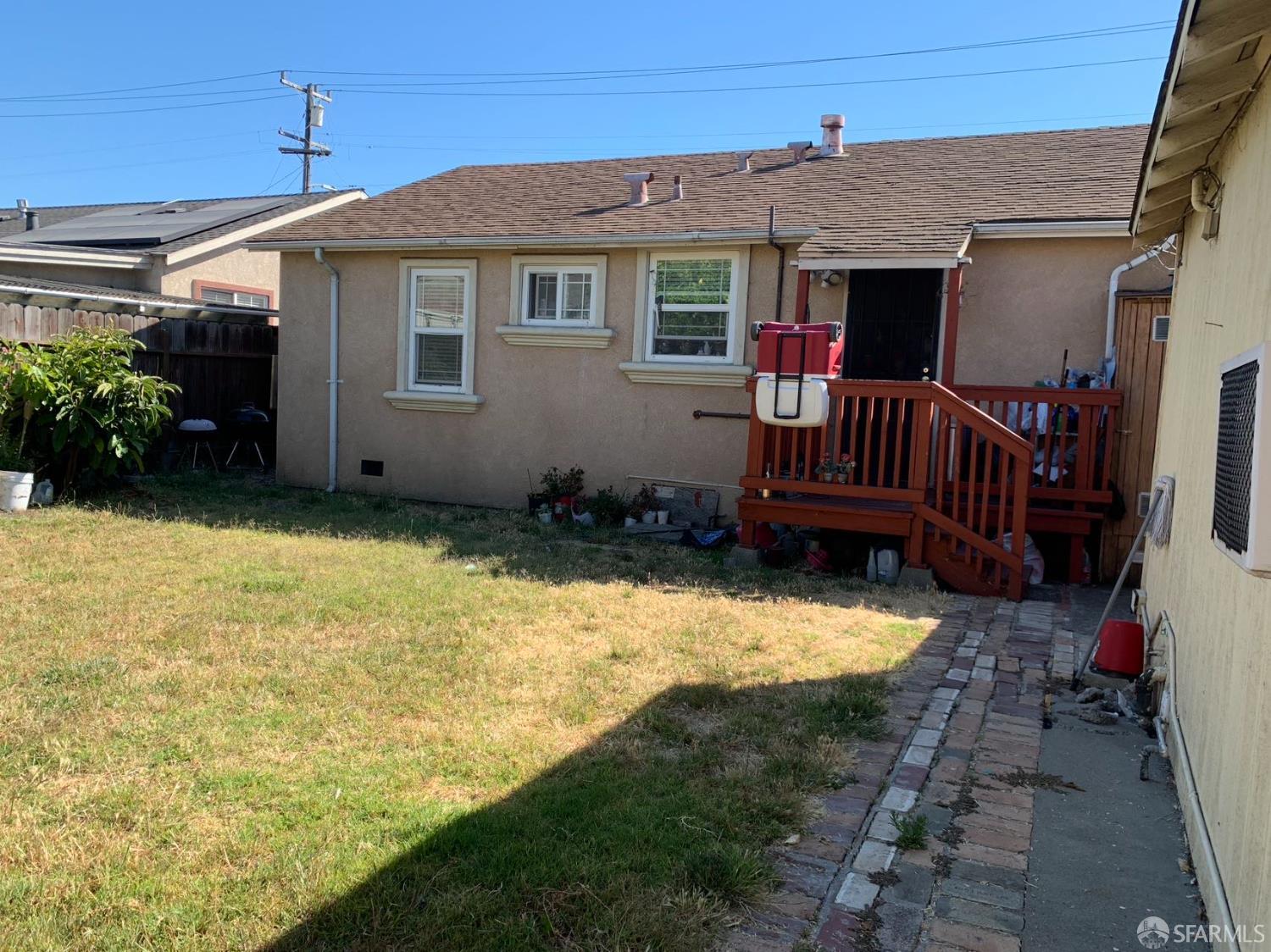 Detail Gallery Image 7 of 7 For 1510 Timothy Dr, San Leandro,  CA 94577 - 3 Beds | 1 Baths