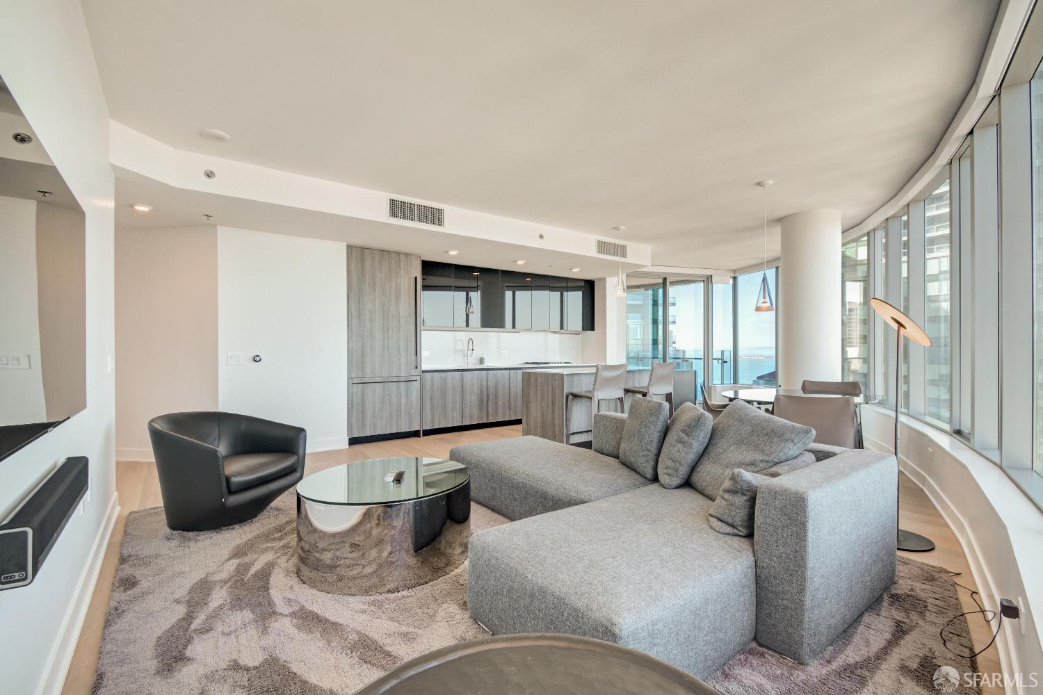 Photo #5: 426116537 Listing: Photo #5