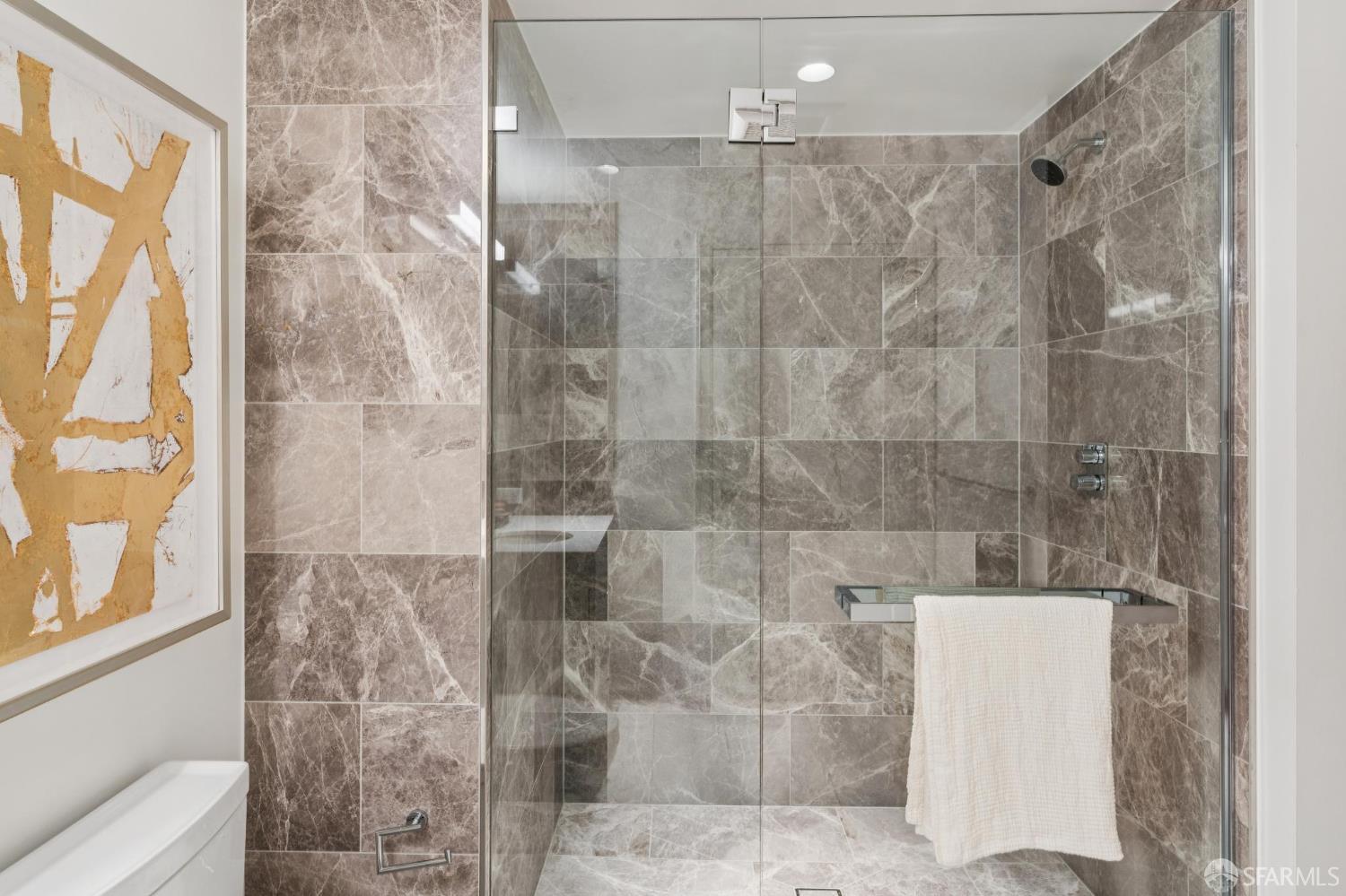 Photo #43: 426115342 Listing: Photo #43