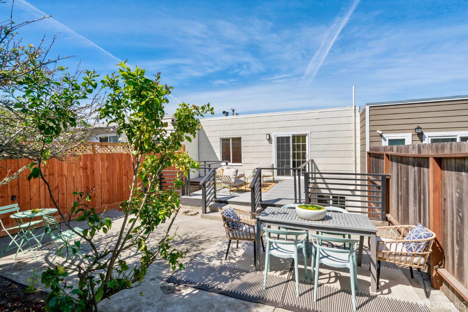 Detail Gallery Image 43 of 86 For 147 Gaven St, San Francisco,  CA 94134 - 3 Beds | 3 Baths