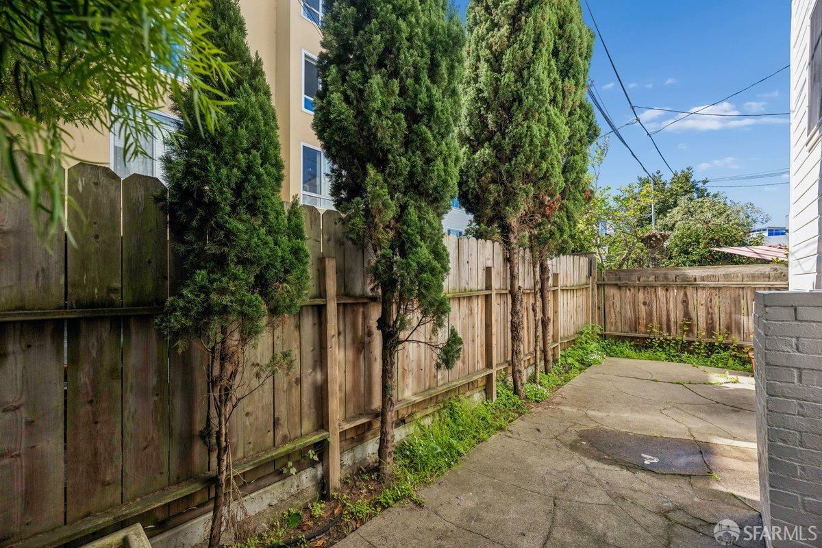 Detail Gallery Image 32 of 39 For 15 Rico Way #1,  San Francisco,  CA 94123 - 2 Beds | 1/1 Baths