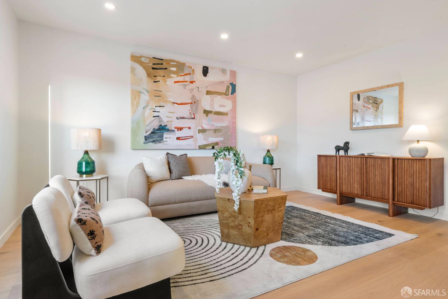 Detail Gallery Image 5 of 86 For 147 Gaven St, San Francisco,  CA 94134 - 3 Beds | 3 Baths