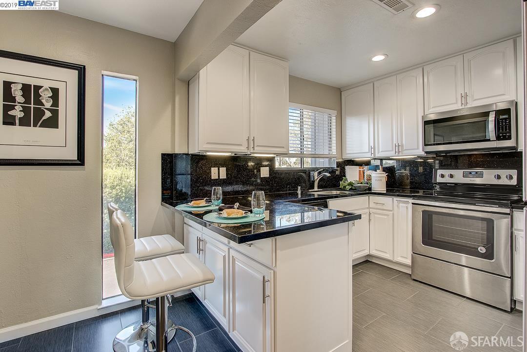 Detail Gallery Image 41 of 59 For 1036 Clubhouse Dr, Hayward,  CA 94541 - 3 Beds | 2/1 Baths