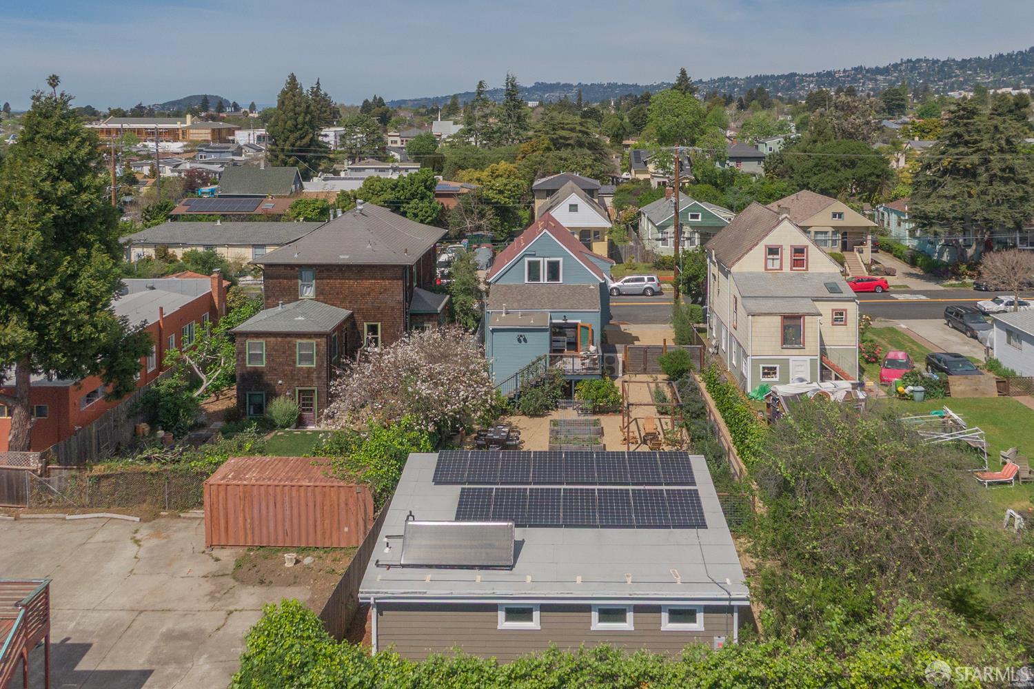 Detail Gallery Image 65 of 68 For 1610 Oregon St, Berkeley,  CA 94703 - 3 Beds | 2/1 Baths