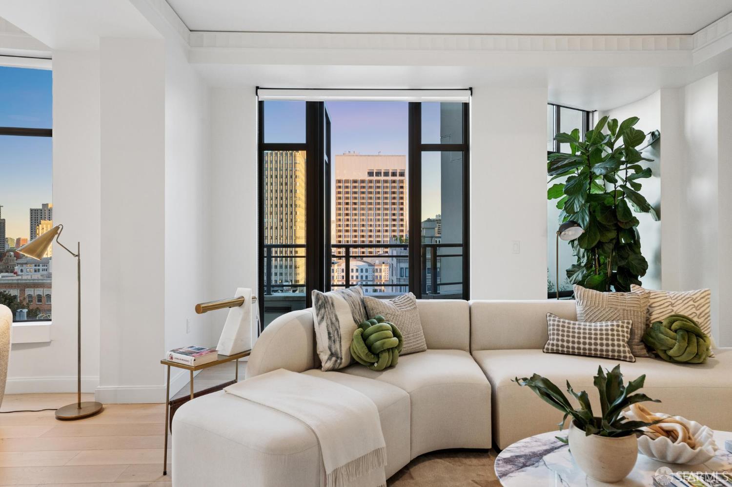 Photo #7: 426115342 Listing: Photo #7