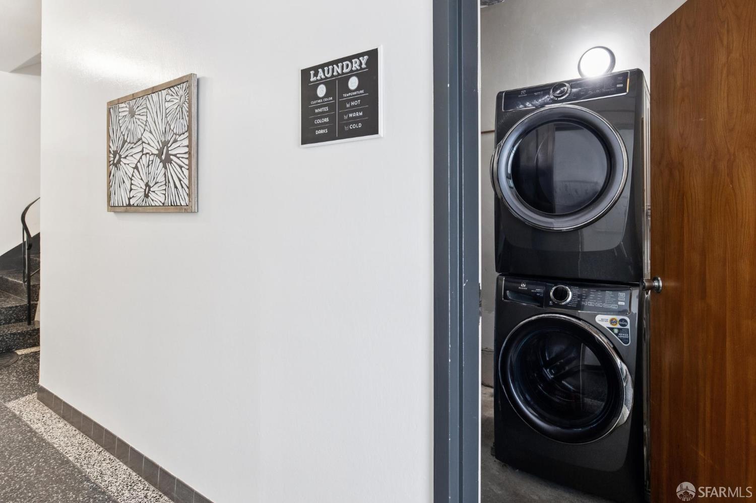 Detail Gallery Image 14 of 15 For 471 23rd Ave #1,  San Francisco,  CA 94121 - 2 Beds | 1 Baths