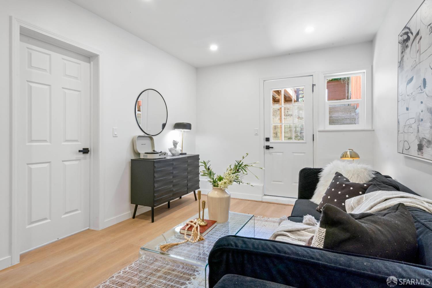 Detail Gallery Image 32 of 86 For 147 Gaven St, San Francisco,  CA 94134 - 3 Beds | 3 Baths