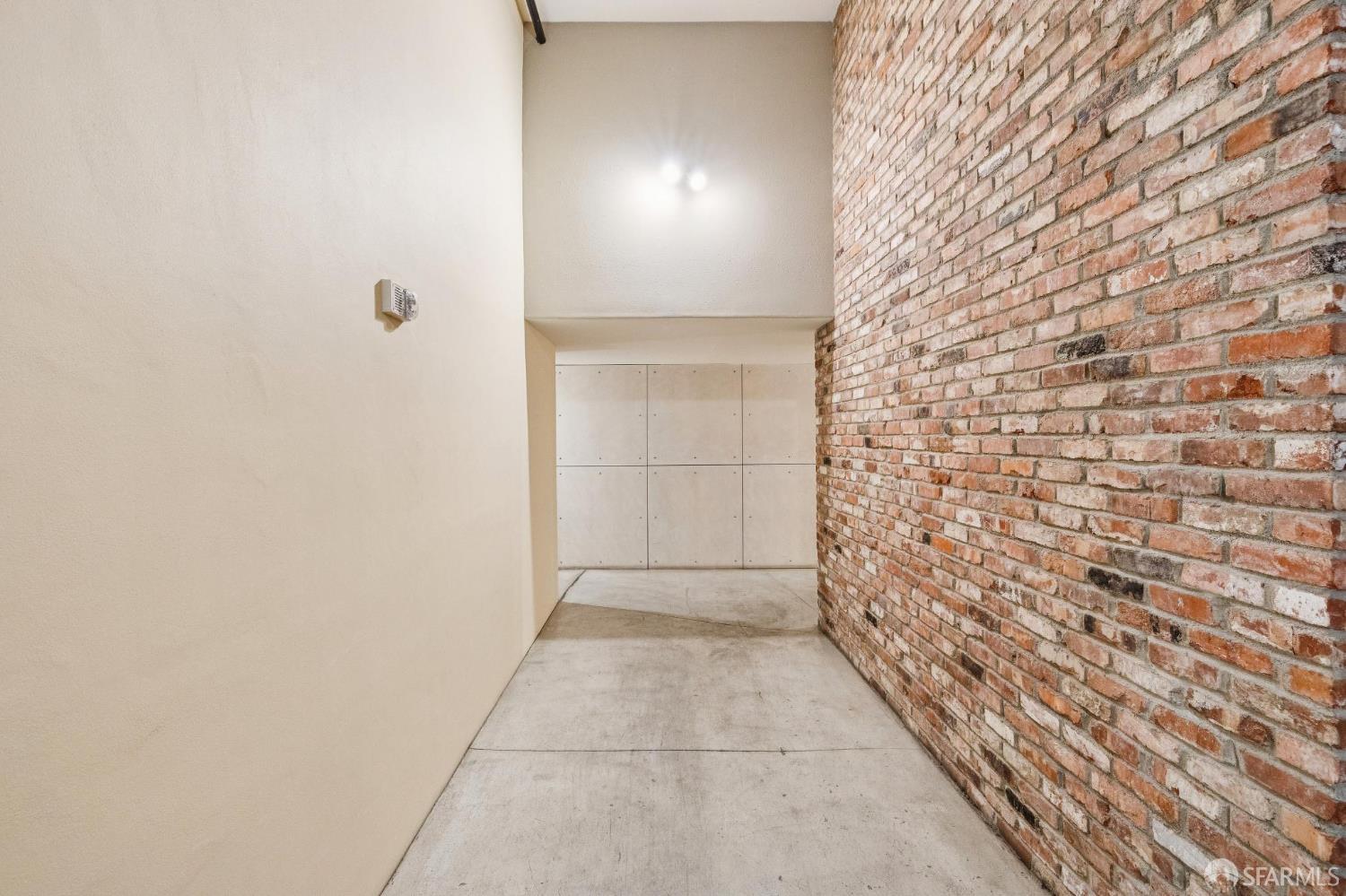 Detail Gallery Image 27 of 37 For 18 Lansing St #302,  San Francisco,  CA 94117 - 1 Beds | 1/1 Baths