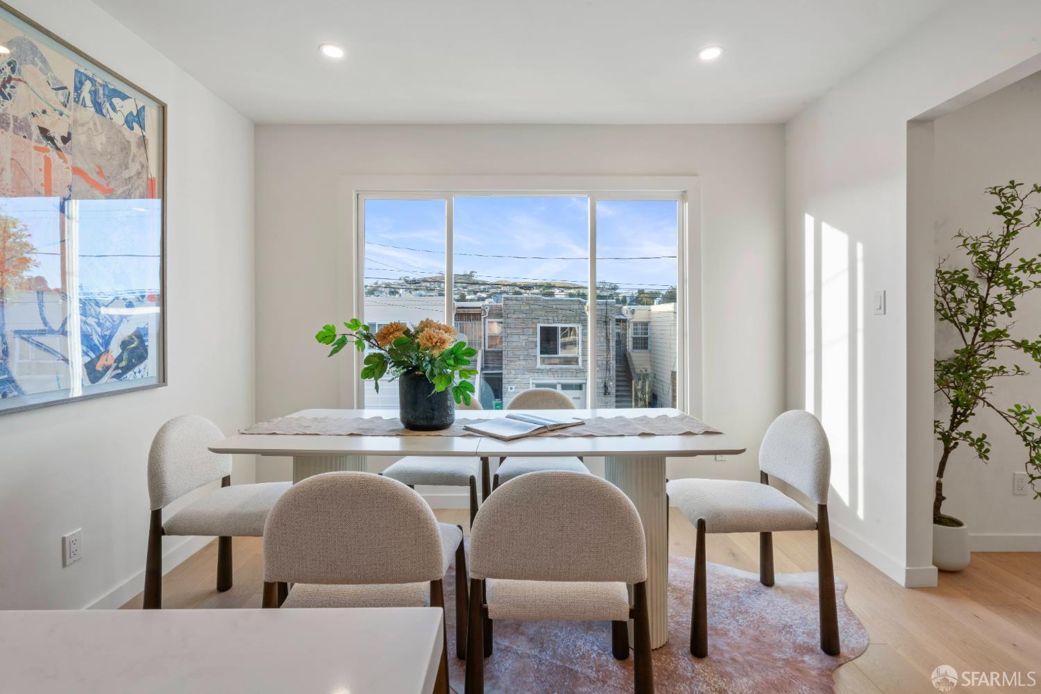 Detail Gallery Image 11 of 86 For 147 Gaven St, San Francisco,  CA 94134 - 3 Beds | 3 Baths