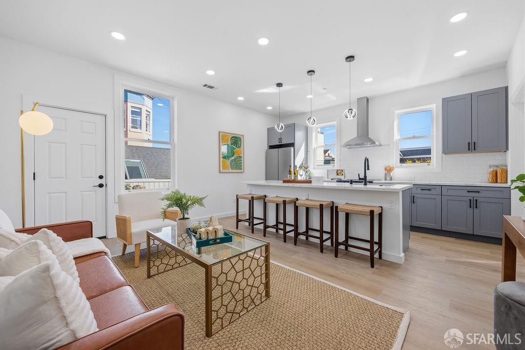 Detail Gallery Image 2 of 27 For 2730 23rd St, San Francisco,  CA 94110 - – Beds | – Baths