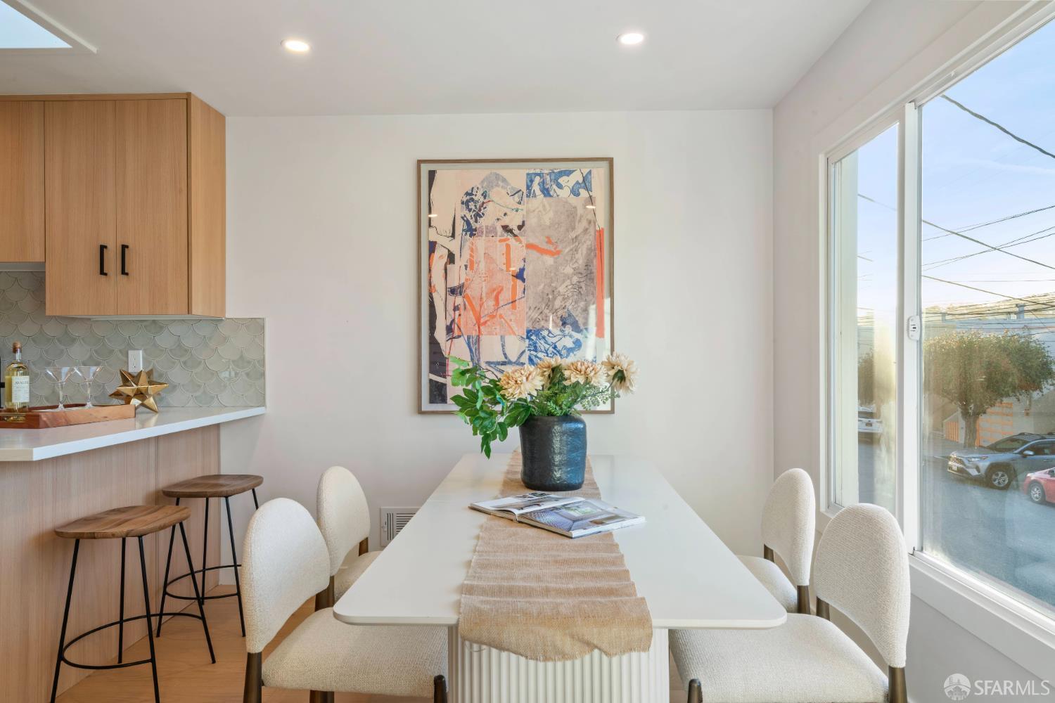 Detail Gallery Image 12 of 86 For 147 Gaven St, San Francisco,  CA 94134 - 3 Beds | 3 Baths