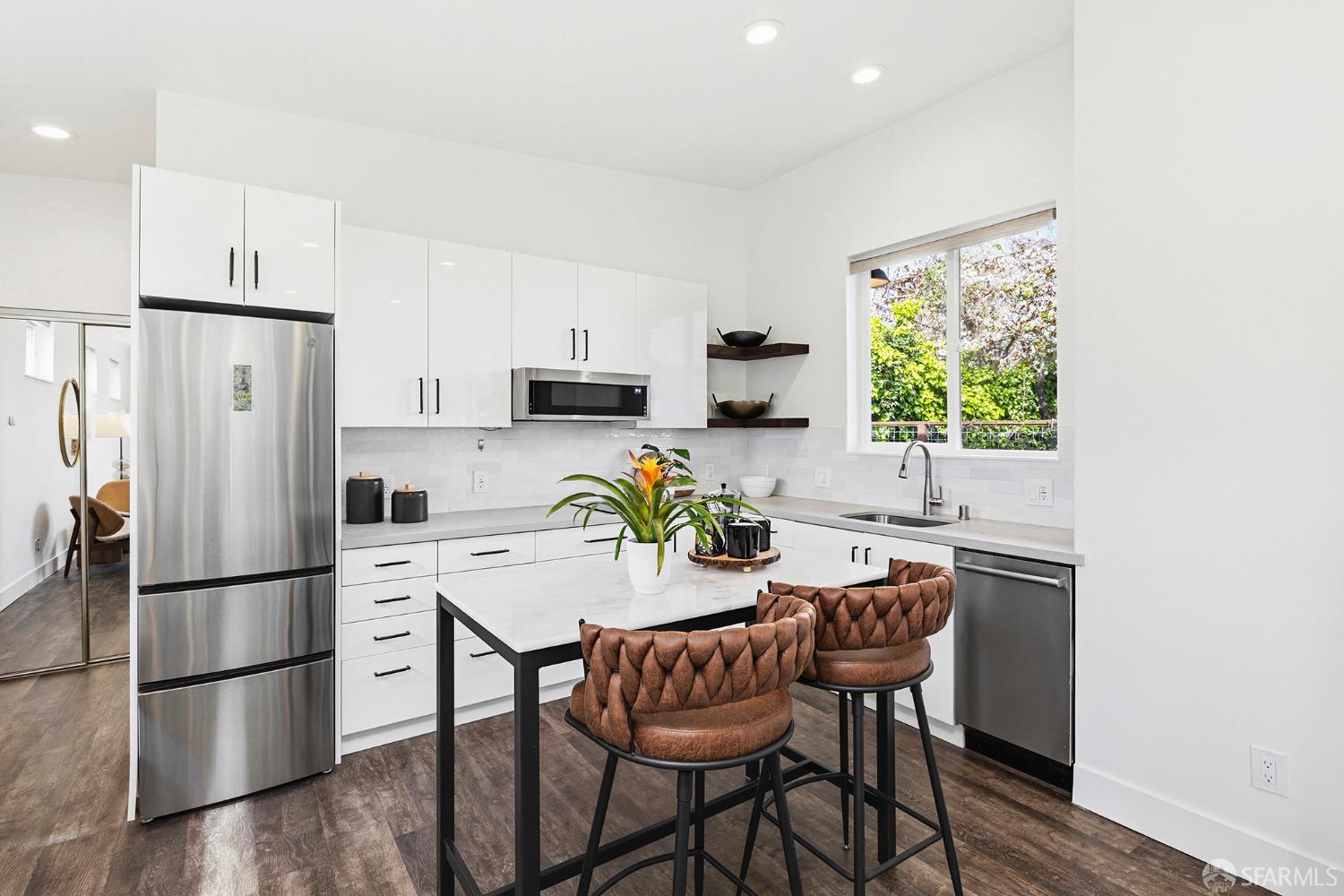 Detail Gallery Image 43 of 68 For 1610 Oregon St, Berkeley,  CA 94703 - 3 Beds | 2/1 Baths