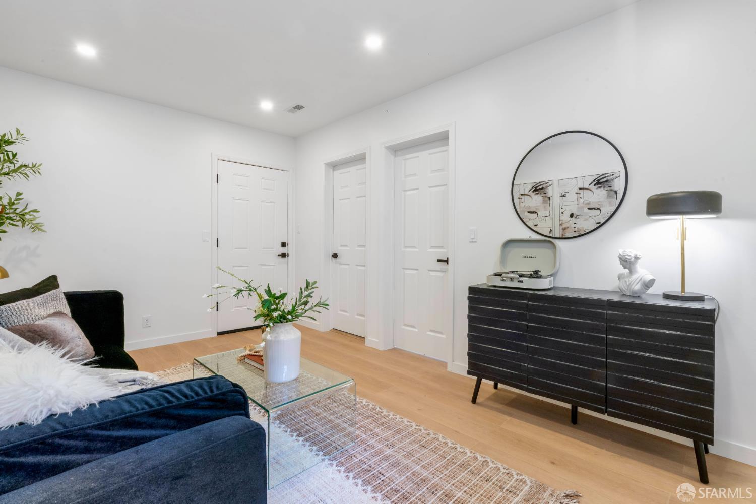 Detail Gallery Image 33 of 86 For 147 Gaven St, San Francisco,  CA 94134 - 3 Beds | 3 Baths