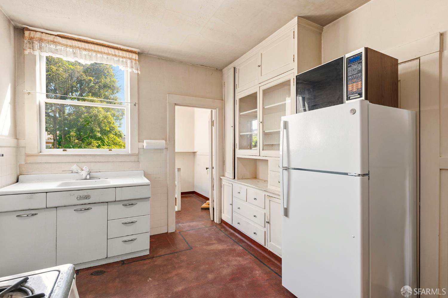 Detail Gallery Image 18 of 26 For 711 Vienna St, San Francisco,  CA 94112 - 2 Beds | 1 Baths