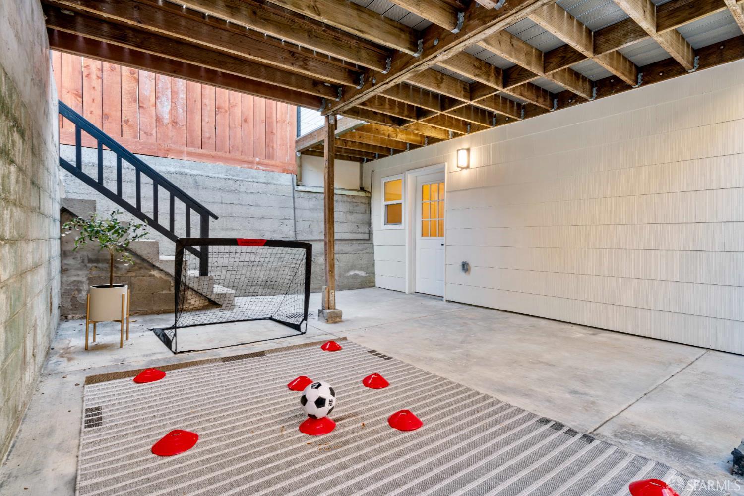 Detail Gallery Image 50 of 86 For 147 Gaven St, San Francisco,  CA 94134 - 3 Beds | 3 Baths