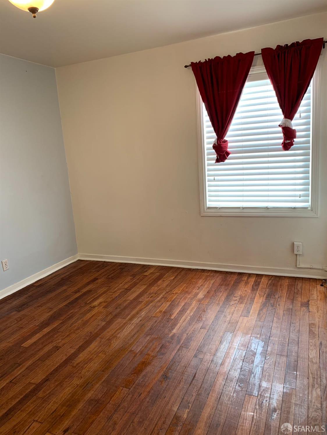 Detail Gallery Image 3 of 7 For 1510 Timothy Dr, San Leandro,  CA 94577 - 3 Beds | 1 Baths