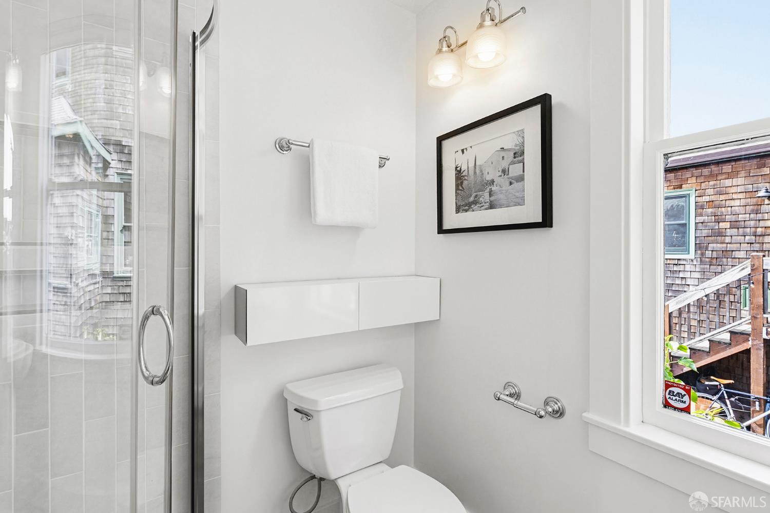 Detail Gallery Image 29 of 68 For 1610 Oregon St, Berkeley,  CA 94703 - 3 Beds | 2/1 Baths