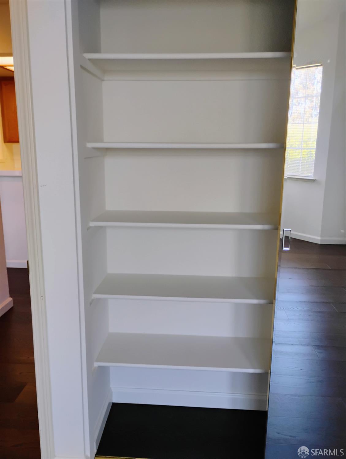 Detail Gallery Image 9 of 18 For 2902 Hastings Shore Ln, Redwood Shores,  CA 94065 - 1 Beds | 1 Baths