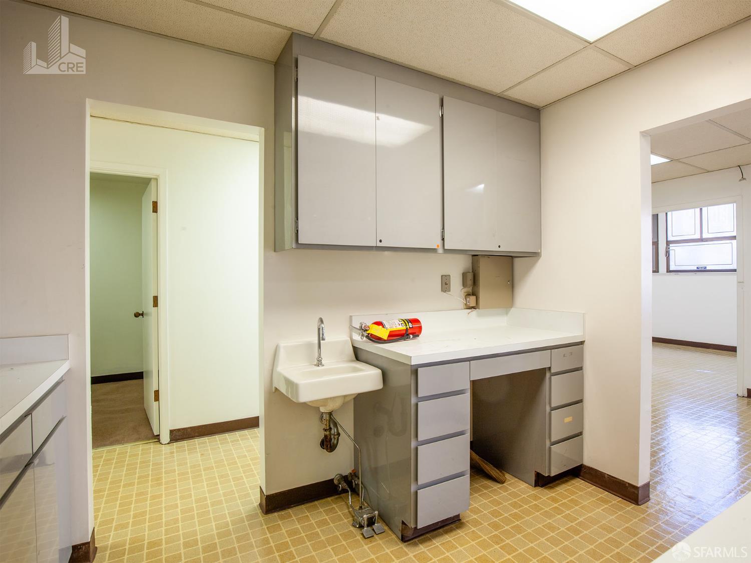 Detail Gallery Image 3 of 7 For 919 Clay St #1,  San Francisco,  CA 94108 - – Beds | – Baths