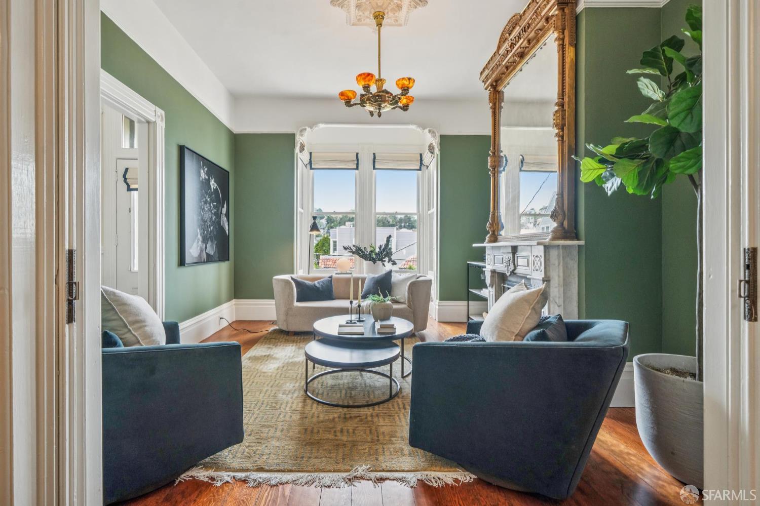 Detail Gallery Image 5 of 68 For 4431 19th St, San Francisco,  CA 94114 - 3 Beds | 2 Baths