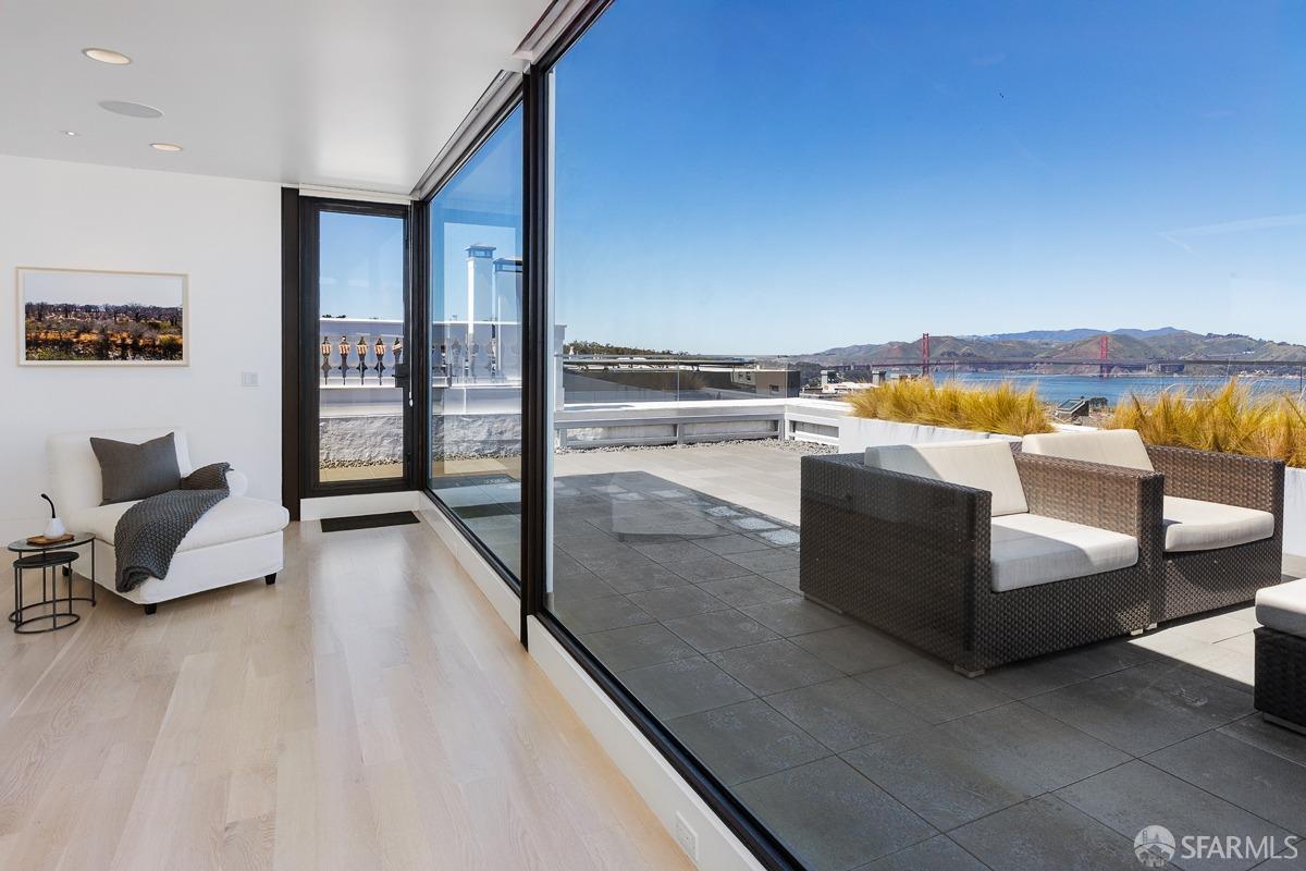 Detail Gallery Image 40 of 57 For 2830 Pacific Ave, San Francisco,  CA 94115 - 6 Beds | 6/2 Baths