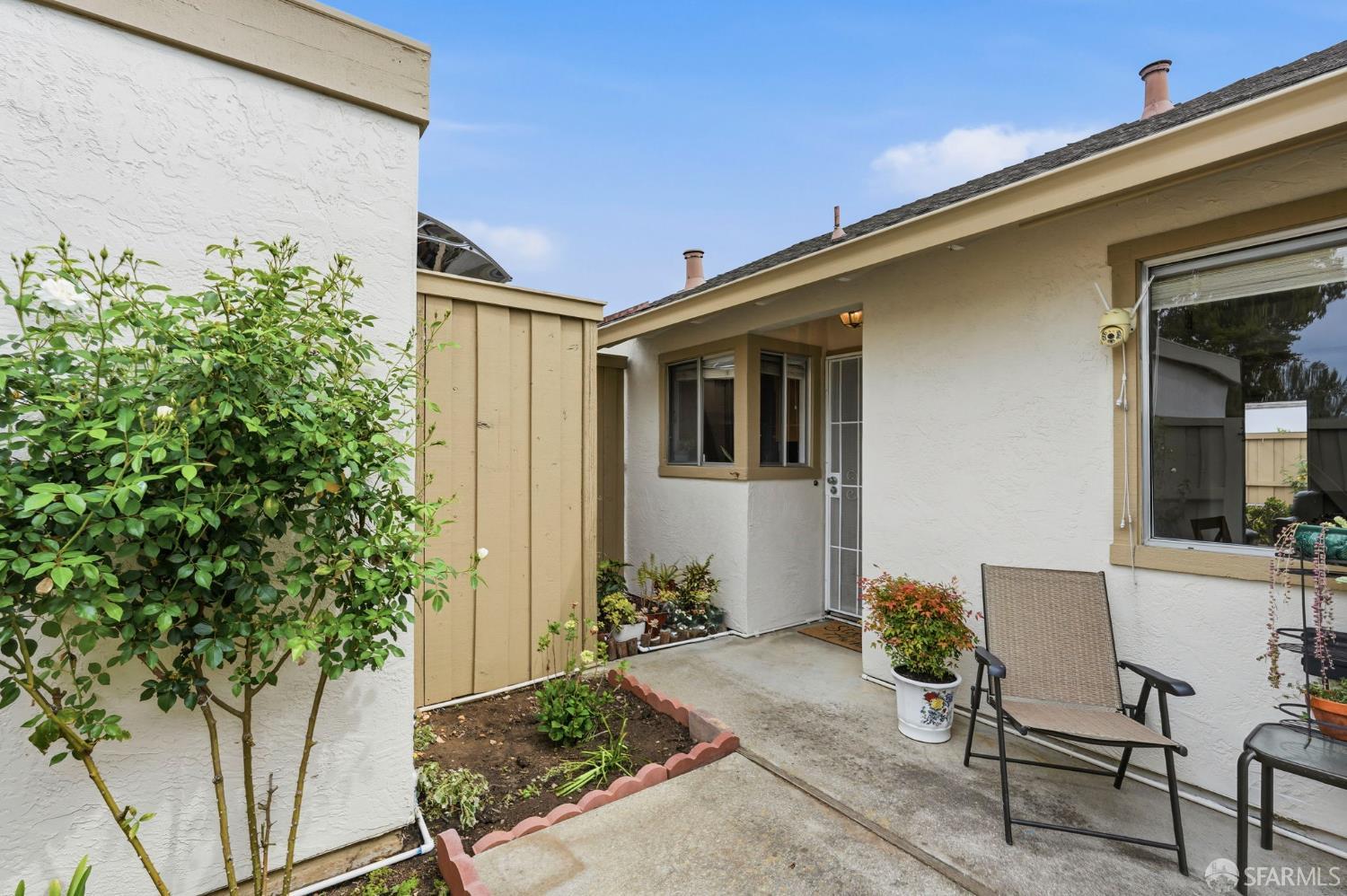 Detail Gallery Image 21 of 32 For 1442 Indian Ln, Concord,  CA 94521 - 2 Beds | 2 Baths