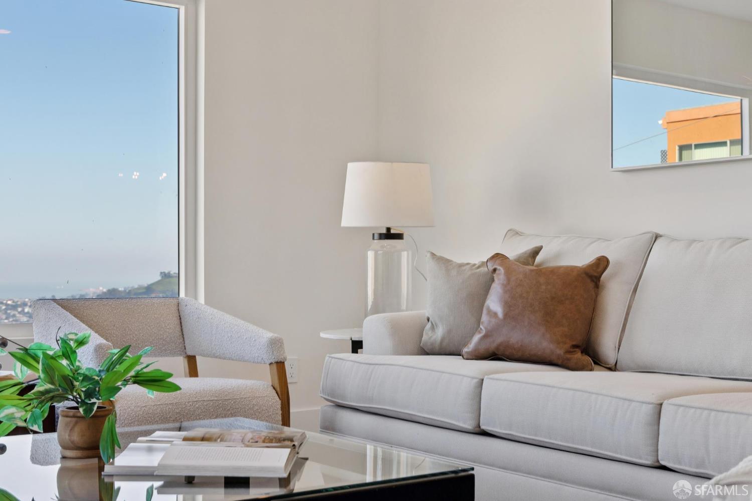 Detail Gallery Image 7 of 34 For 505 Grand View Ave #2ND,  San Francisco,  CA 94114 - 2 Beds | 2 Baths