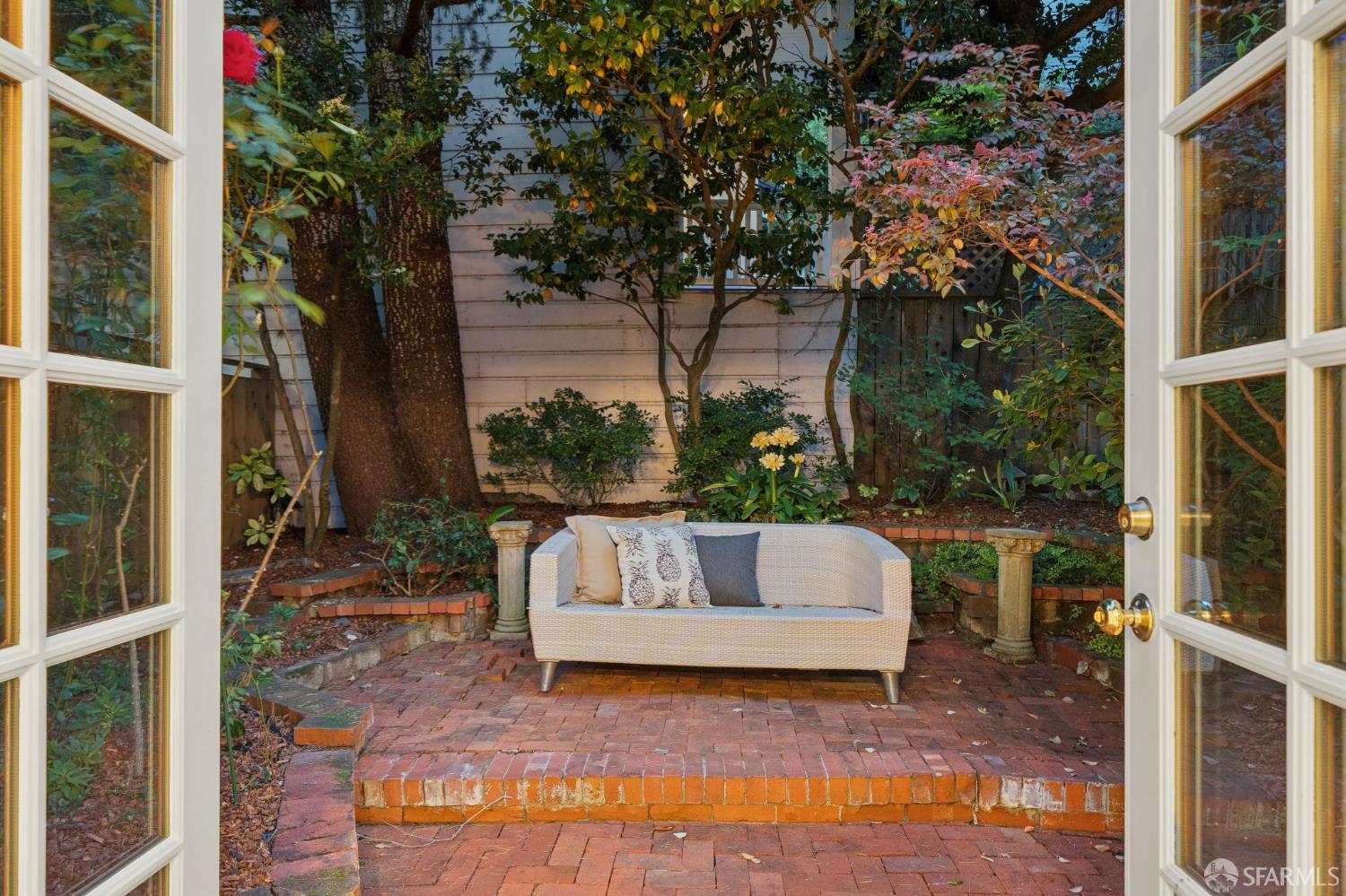 Detail Gallery Image 29 of 68 For 4431 19th St, San Francisco,  CA 94114 - 3 Beds | 2 Baths