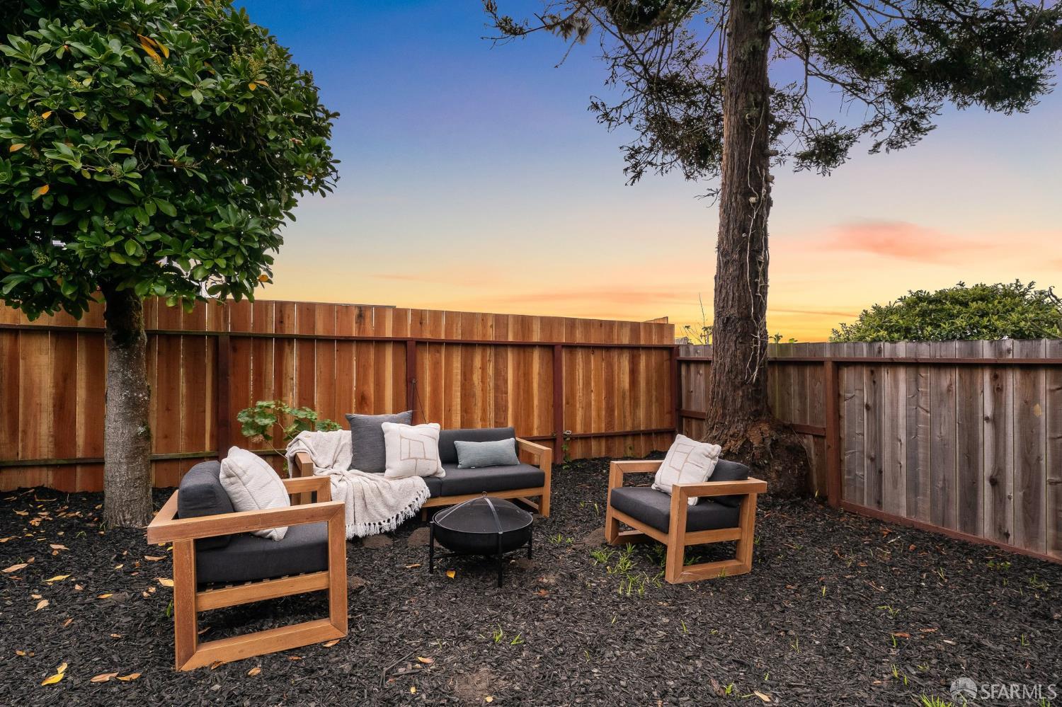 Detail Gallery Image 31 of 33 For 1955 28th Ave, San Francisco,  CA 94116 - 2 Beds | 1 Baths