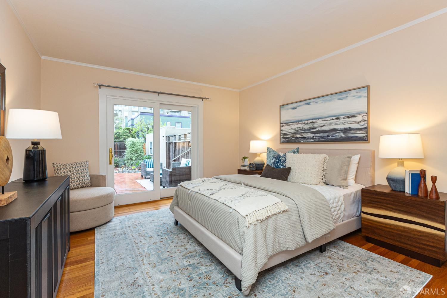 Detail Gallery Image 9 of 27 For 5380 Thomas Ave, Oakland,  CA 94618 - 2 Beds | 1 Baths