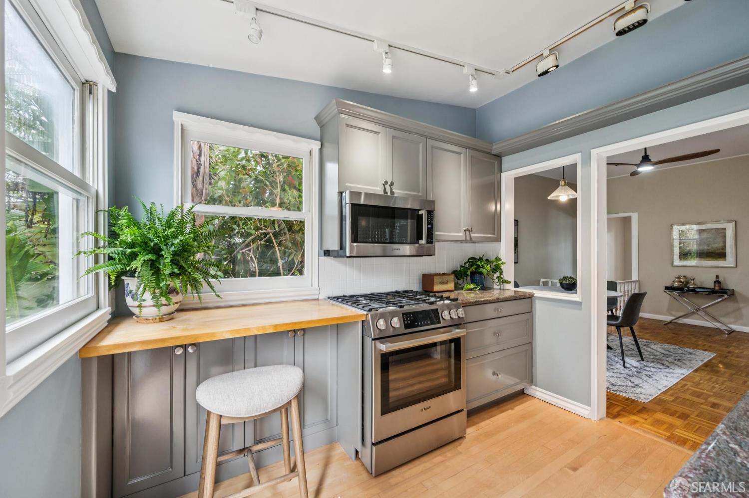 Detail Gallery Image 13 of 29 For 437 Staples Ave, San Francisco,  CA 94112 - 1 Beds | 1 Baths