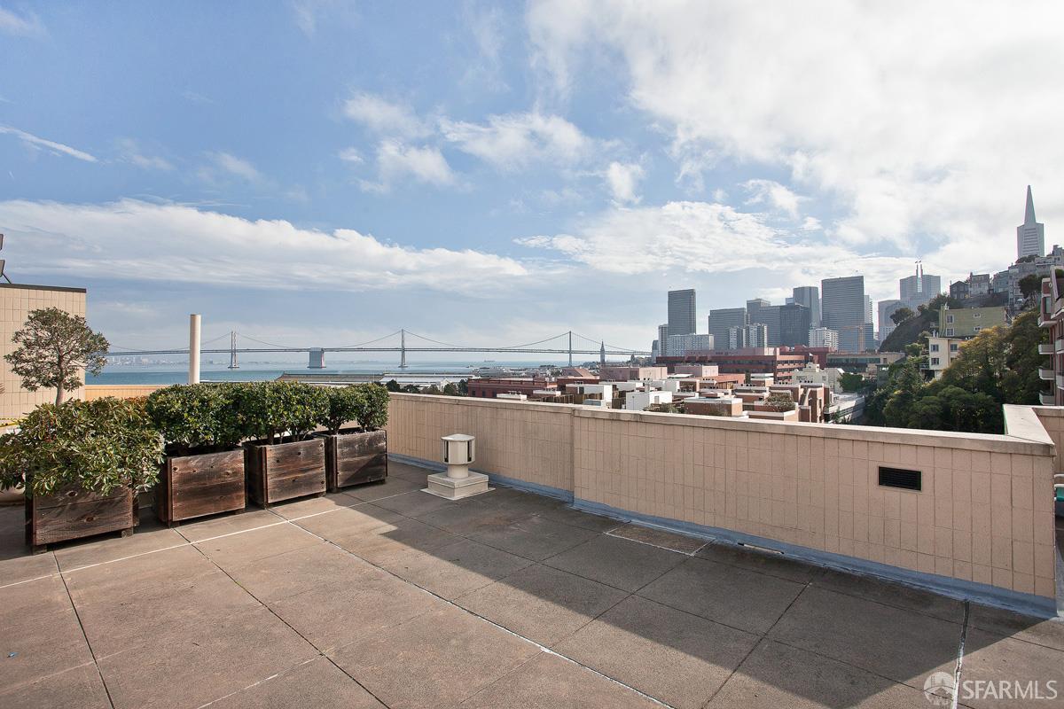 Detail Gallery Image 34 of 43 For 156 Lombard St #33,  San Francisco,  CA 94111 - 2 Beds | 2/1 Baths