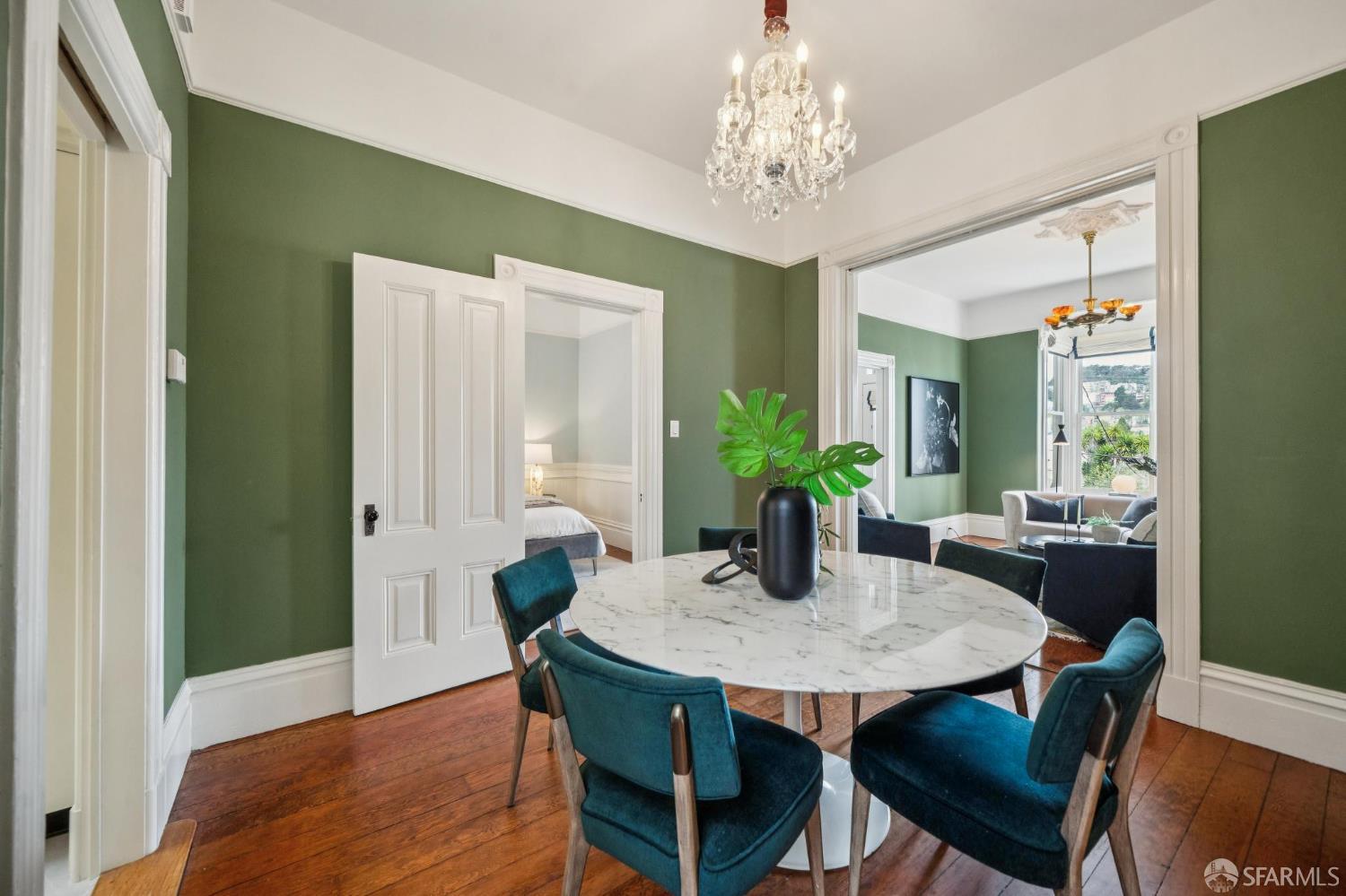 Detail Gallery Image 18 of 68 For 4431 19th St, San Francisco,  CA 94114 - 3 Beds | 2 Baths