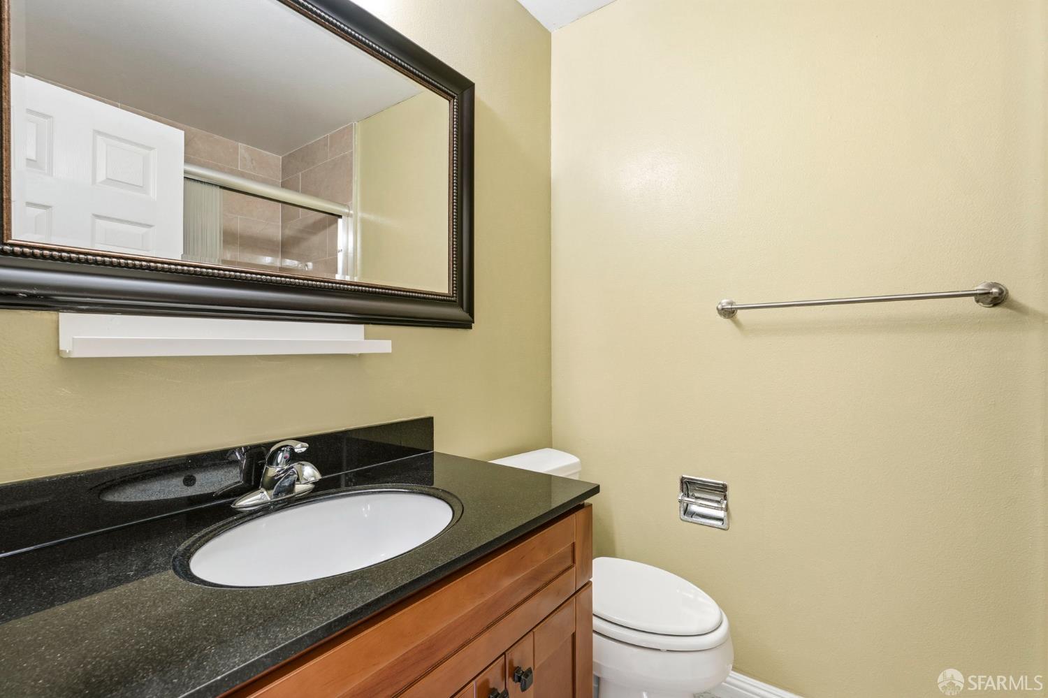 Detail Gallery Image 10 of 32 For 1442 Indian Ln, Concord,  CA 94521 - 2 Beds | 2 Baths