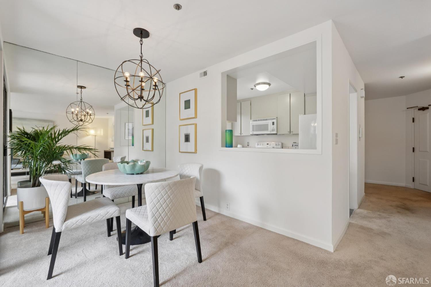 Detail Gallery Image 9 of 43 For 156 Lombard St #33,  San Francisco,  CA 94111 - 2 Beds | 2/1 Baths