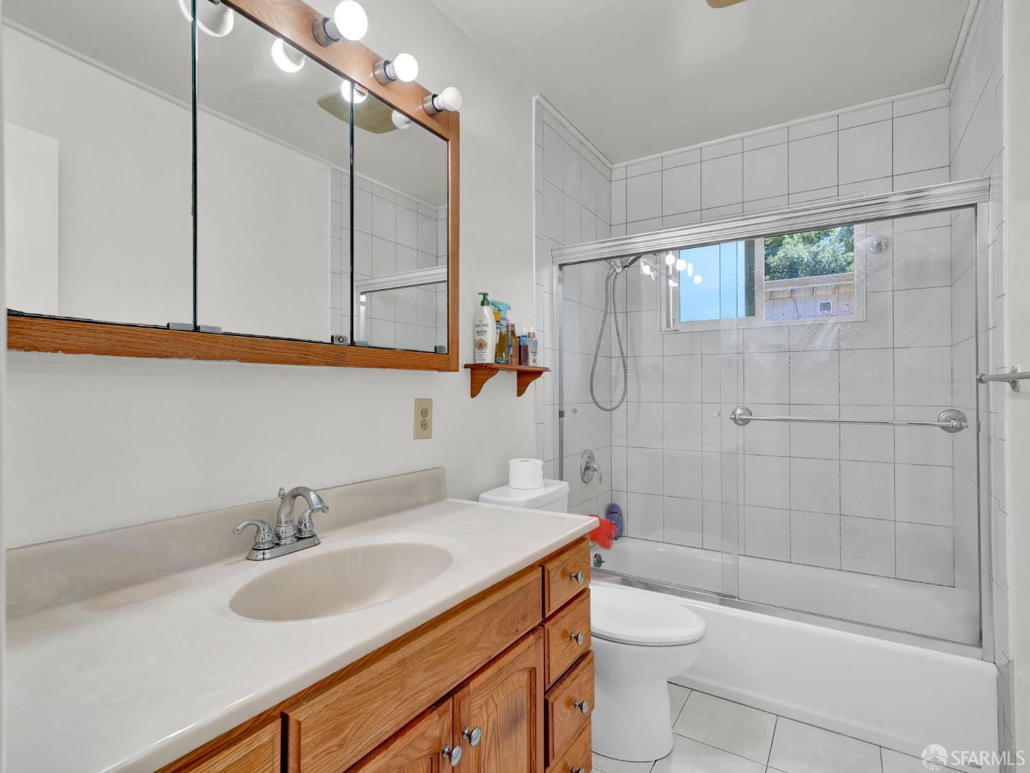 Detail Gallery Image 23 of 29 For 30964 Faircliff St, Hayward,  CA 94544 - 3 Beds | 2 Baths