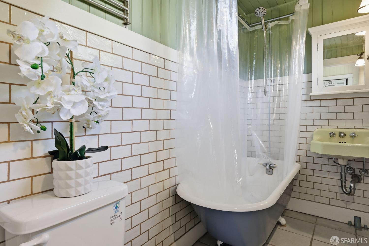 Photo #28: 426116889 Listing: Photo #28