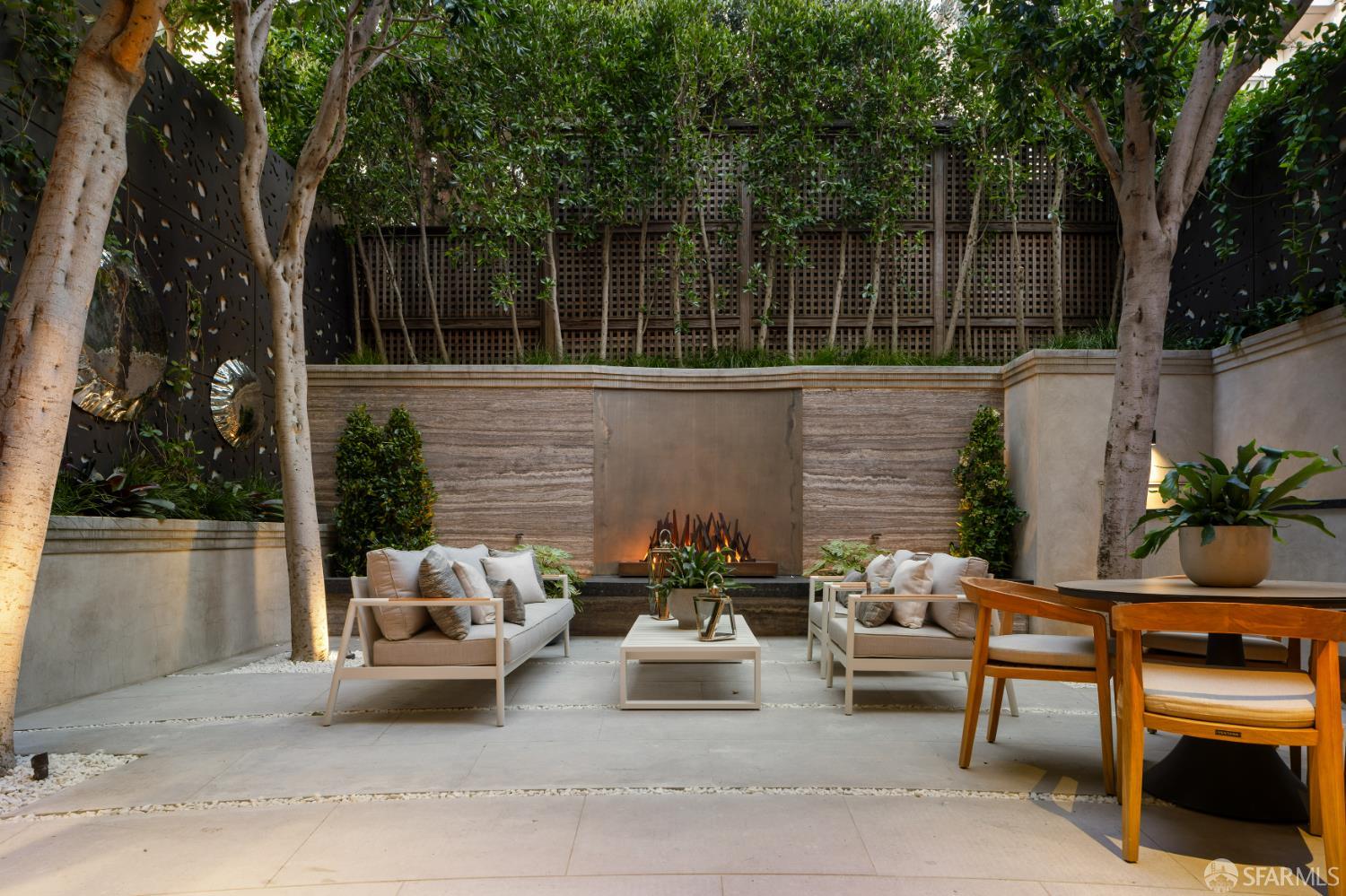 Detail Gallery Image 13 of 47 For 2626 Larkin St, San Francisco,  CA 94109 - 6 Beds | 5/3 Baths