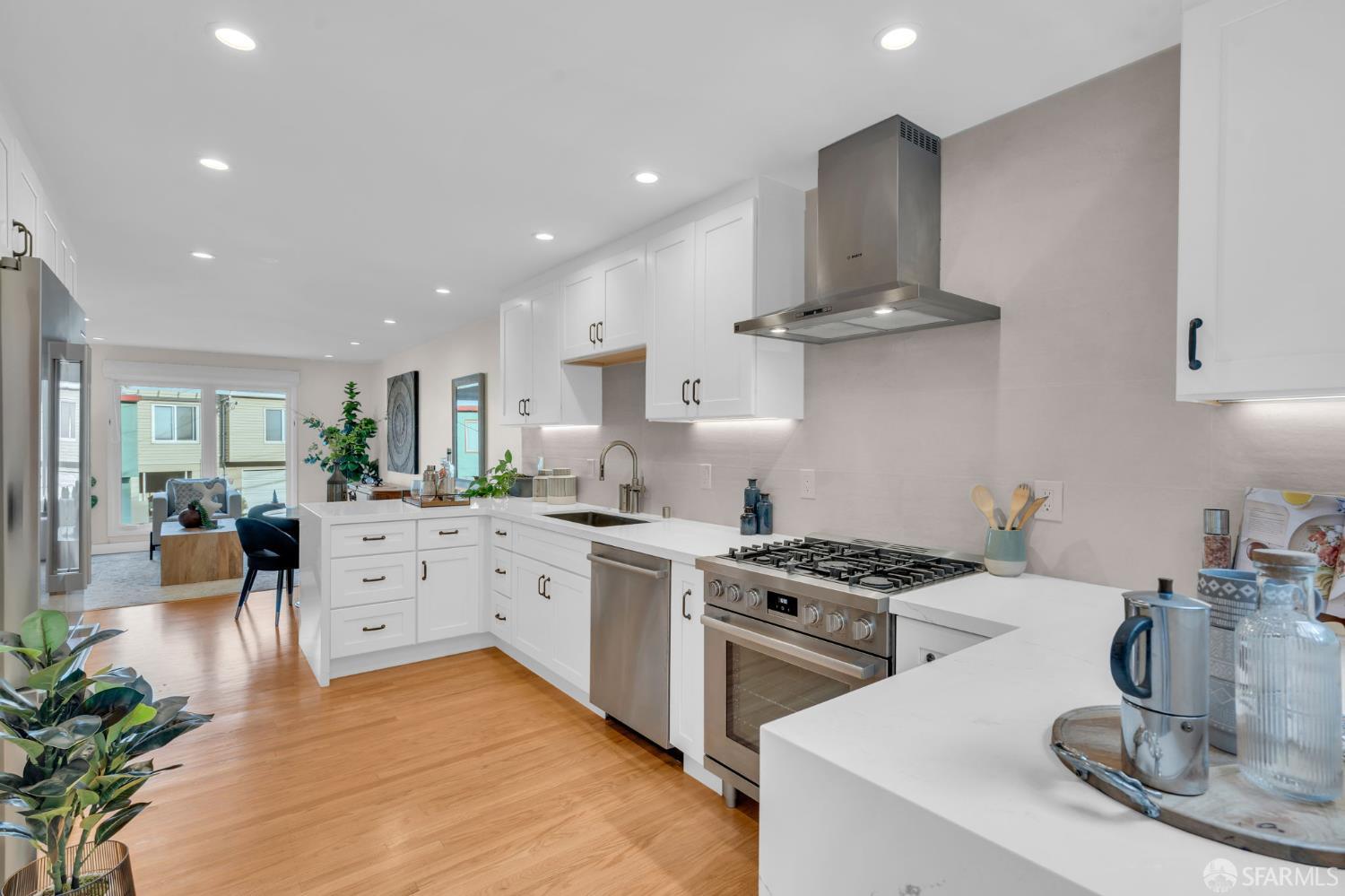 Detail Gallery Image 28 of 57 For 358 Los Palmos Dr, San Francisco,  CA 94127 - 3 Beds | 2 Baths