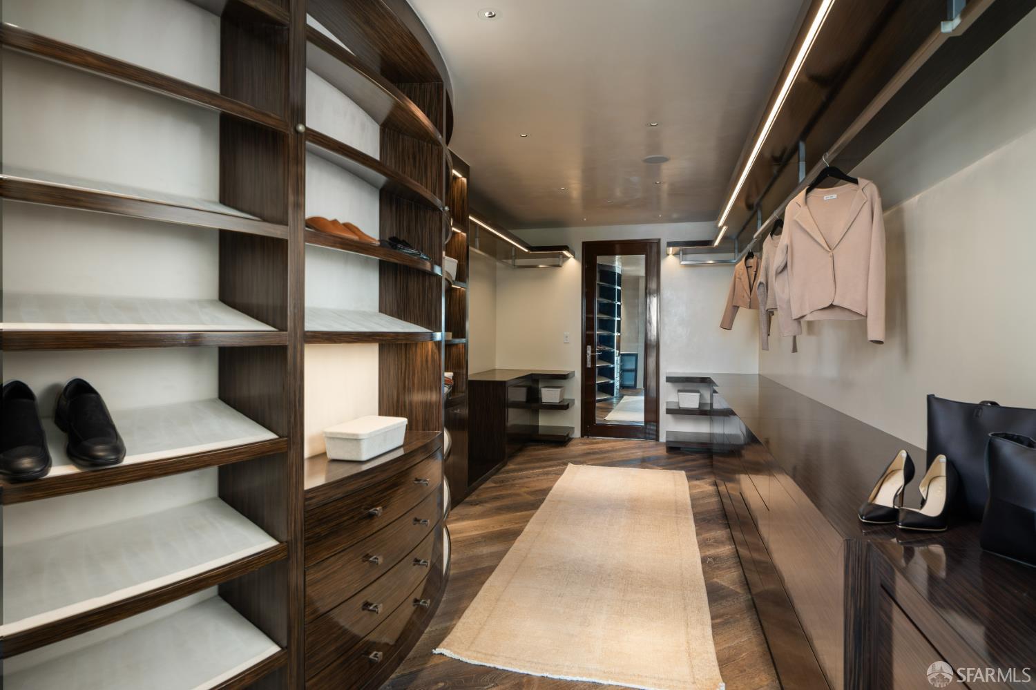 Detail Gallery Image 26 of 47 For 2626 Larkin St, San Francisco,  CA 94109 - 6 Beds | 5/3 Baths