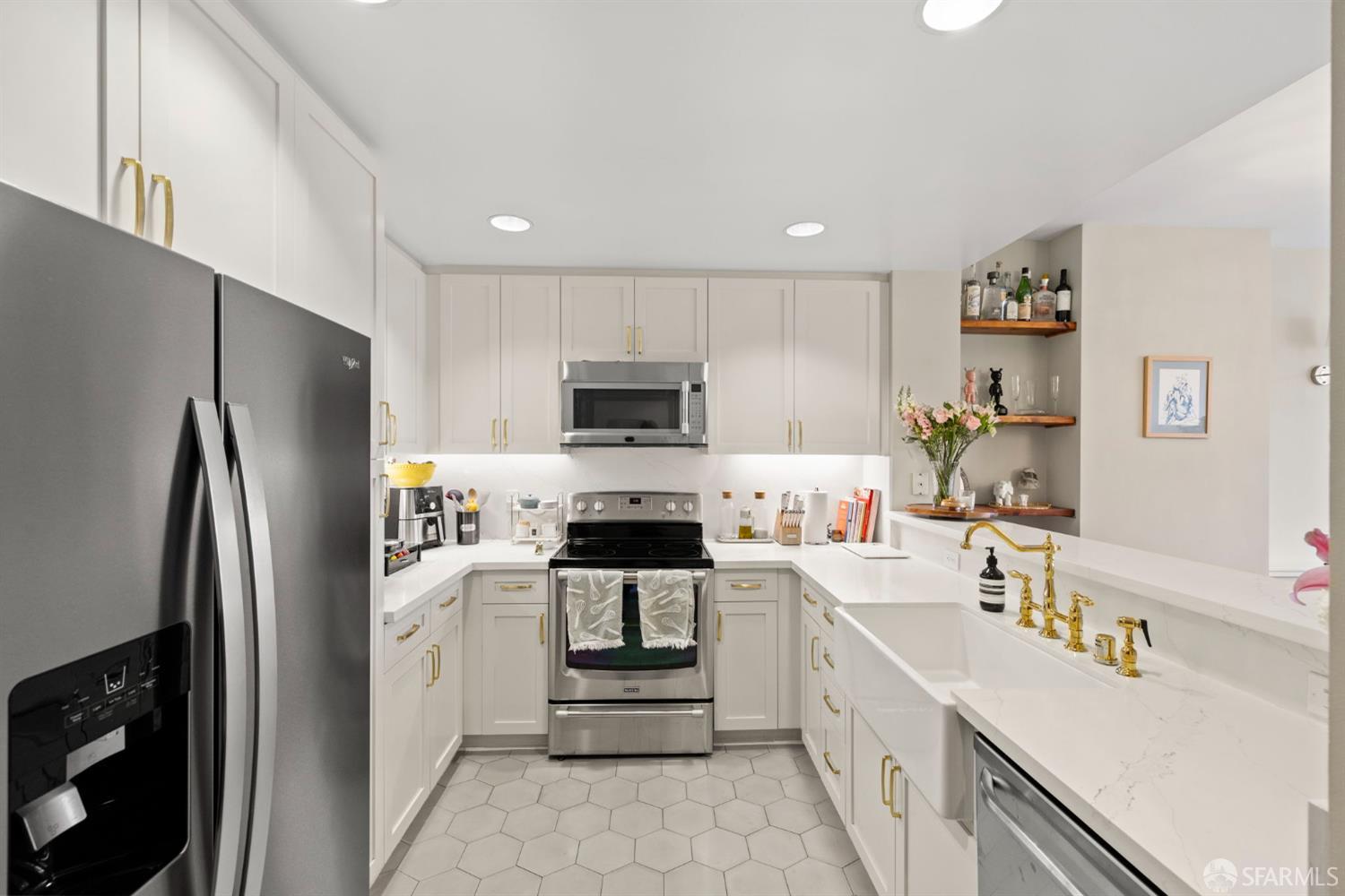 Detail Gallery Image 10 of 31 For 260 King St #1009,  San Francisco,  CA 94107 - 1 Beds | 1 Baths