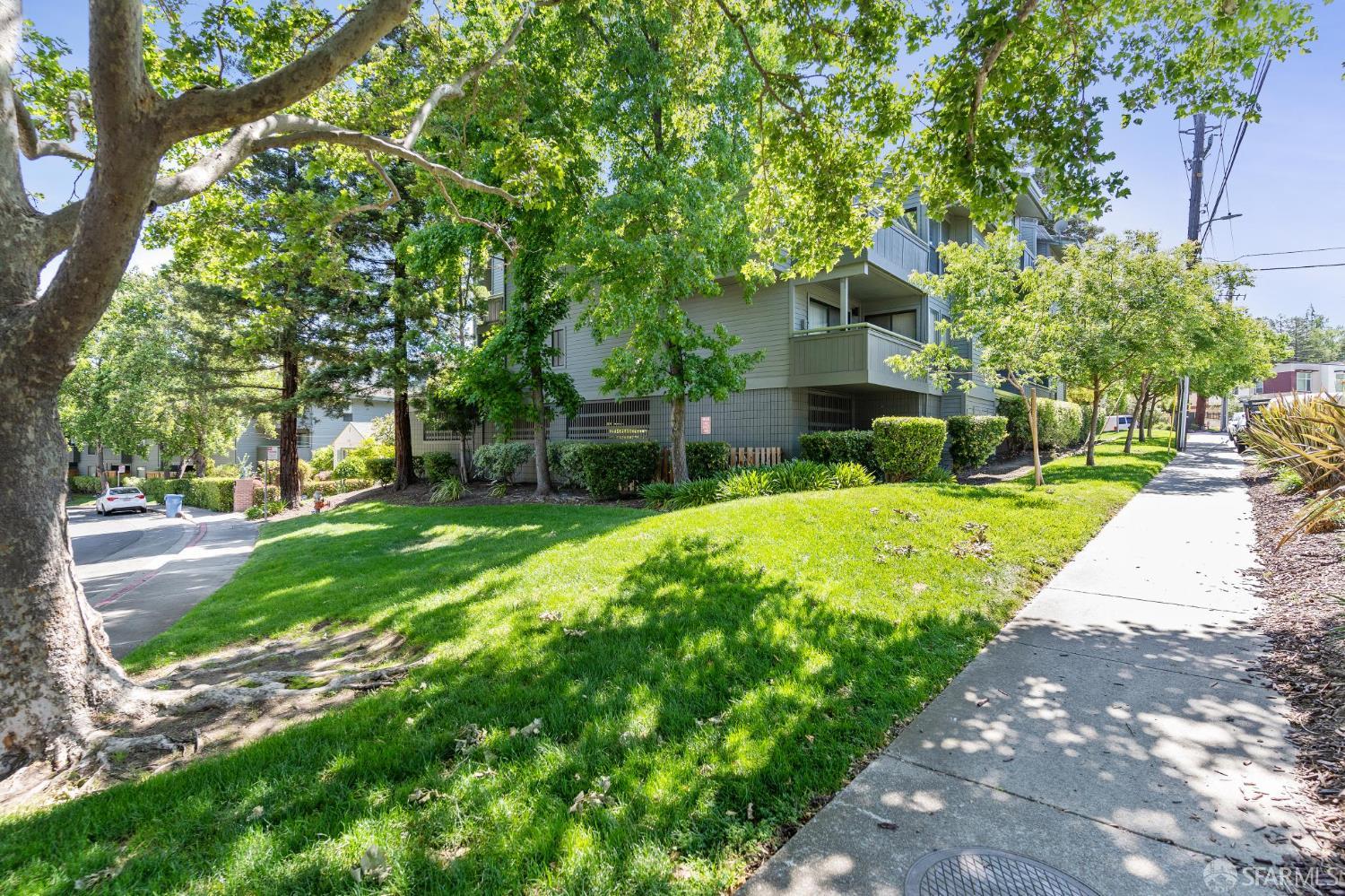 Detail Gallery Image 45 of 46 For 1652 San Miguel Dr, Walnut Creek,  CA 94596 - 1 Beds | 1/1 Baths