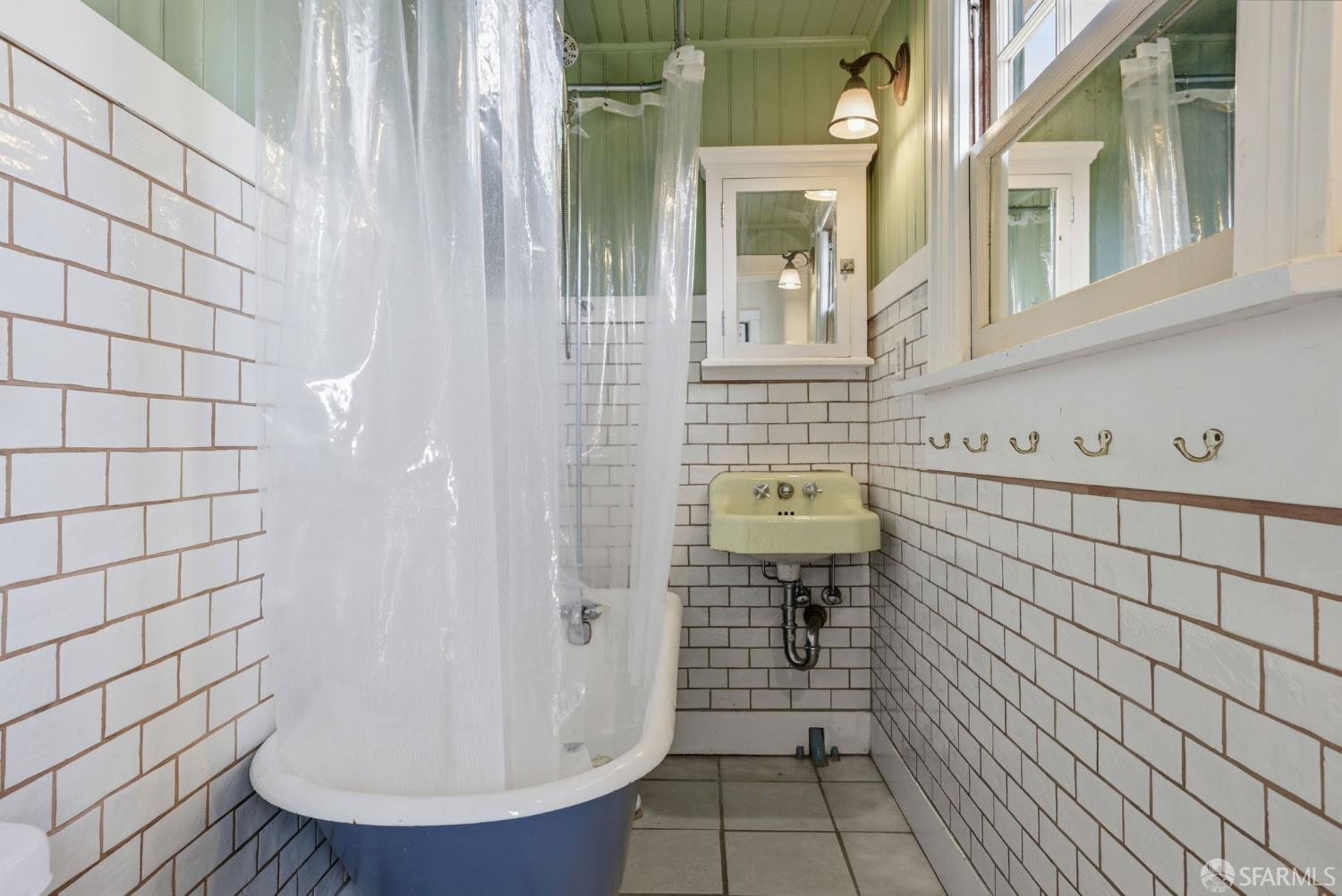 Photo #27: 426116889 Listing: Photo #27