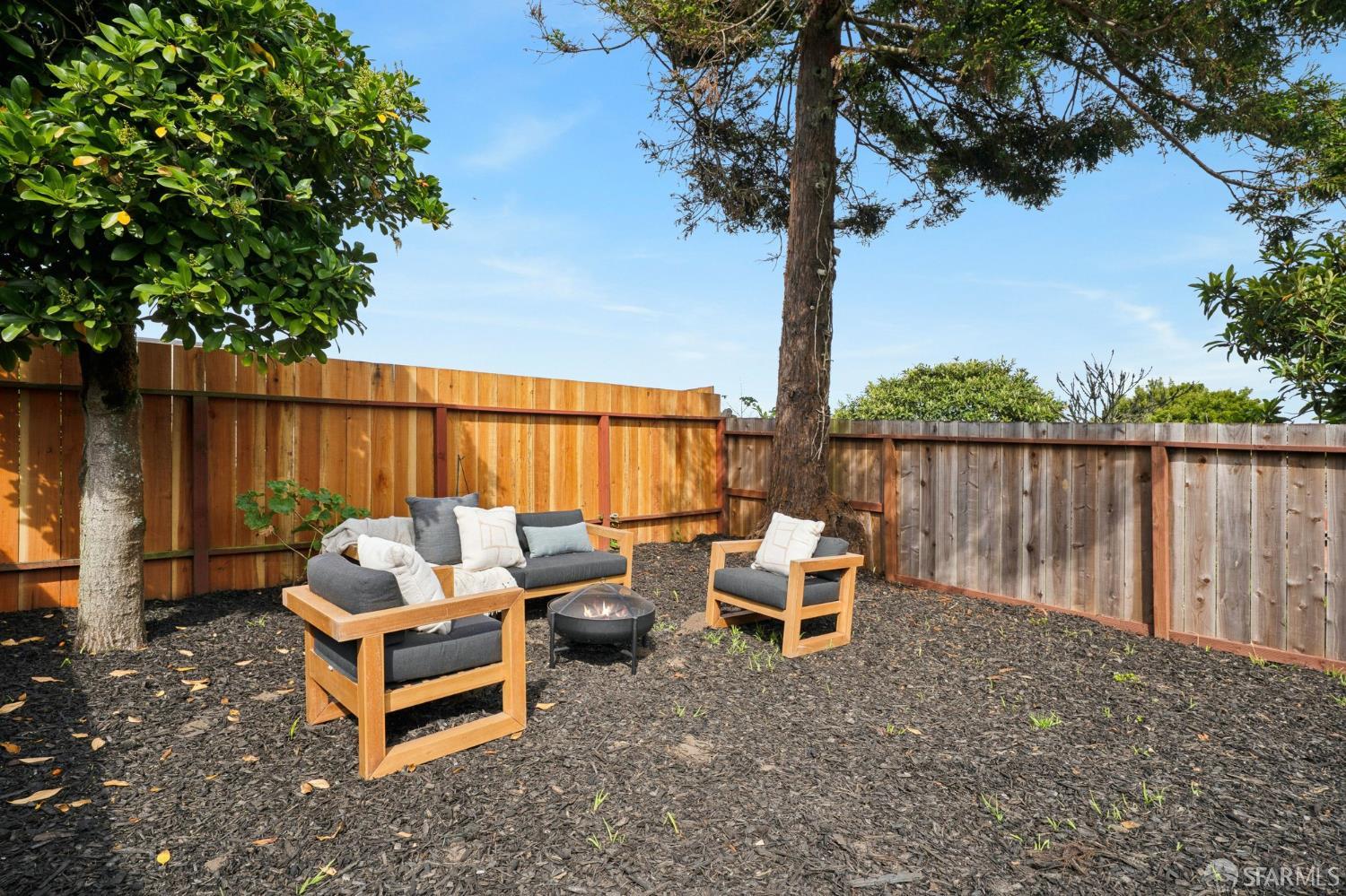 Detail Gallery Image 26 of 33 For 1955 28th Ave, San Francisco,  CA 94116 - 2 Beds | 1 Baths