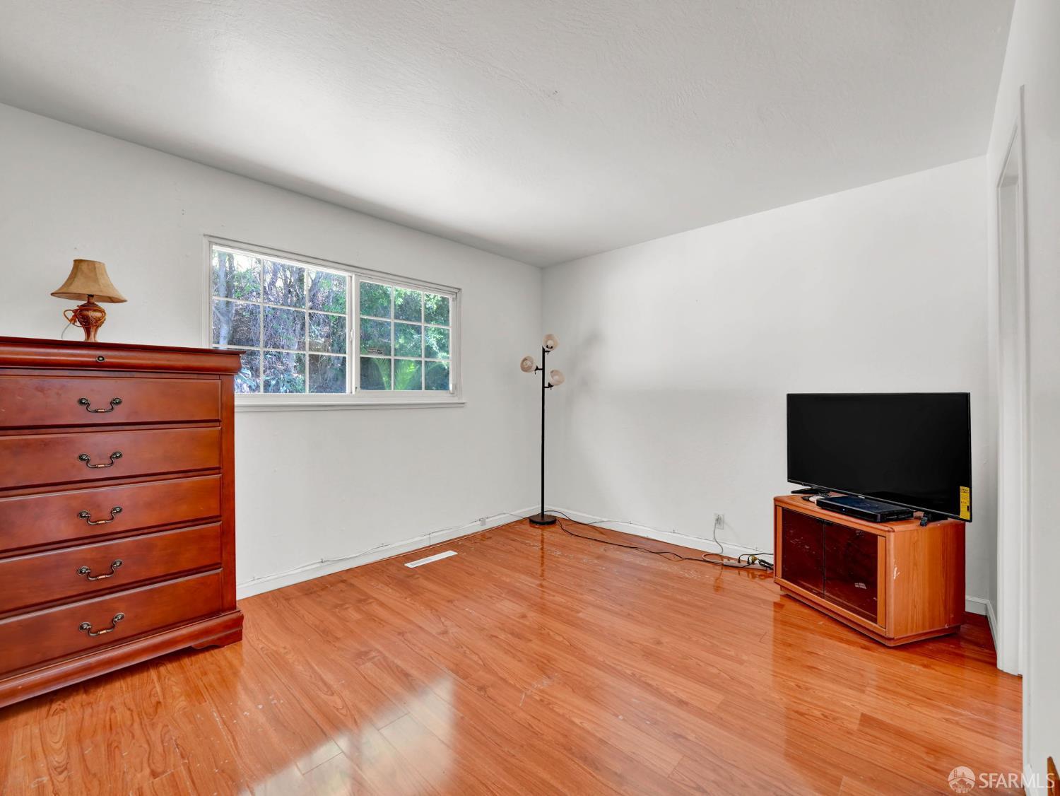 Detail Gallery Image 17 of 29 For 30964 Faircliff St, Hayward,  CA 94544 - 3 Beds | 2 Baths