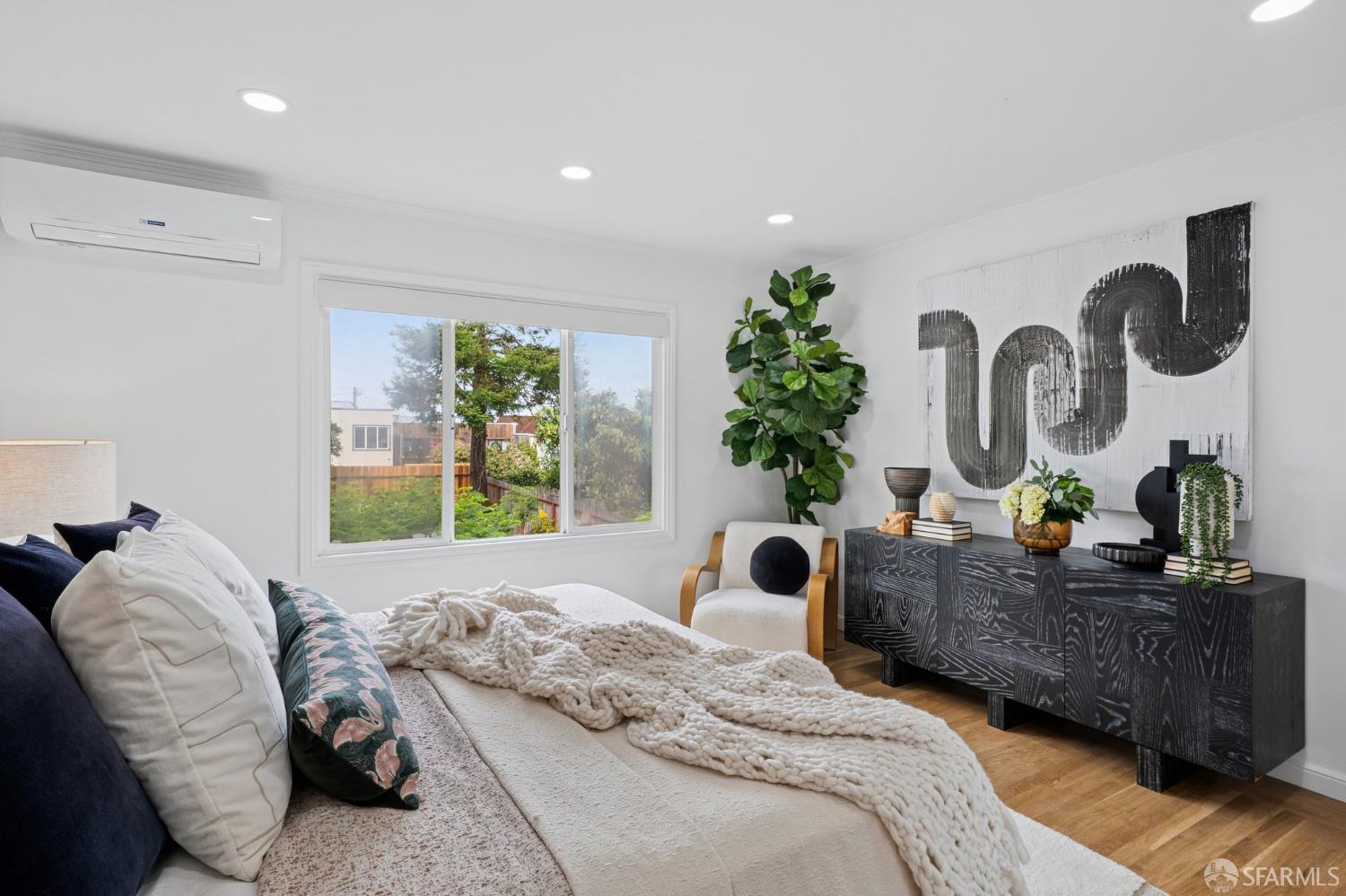 Detail Gallery Image 16 of 33 For 1955 28th Ave, San Francisco,  CA 94116 - 2 Beds | 1 Baths