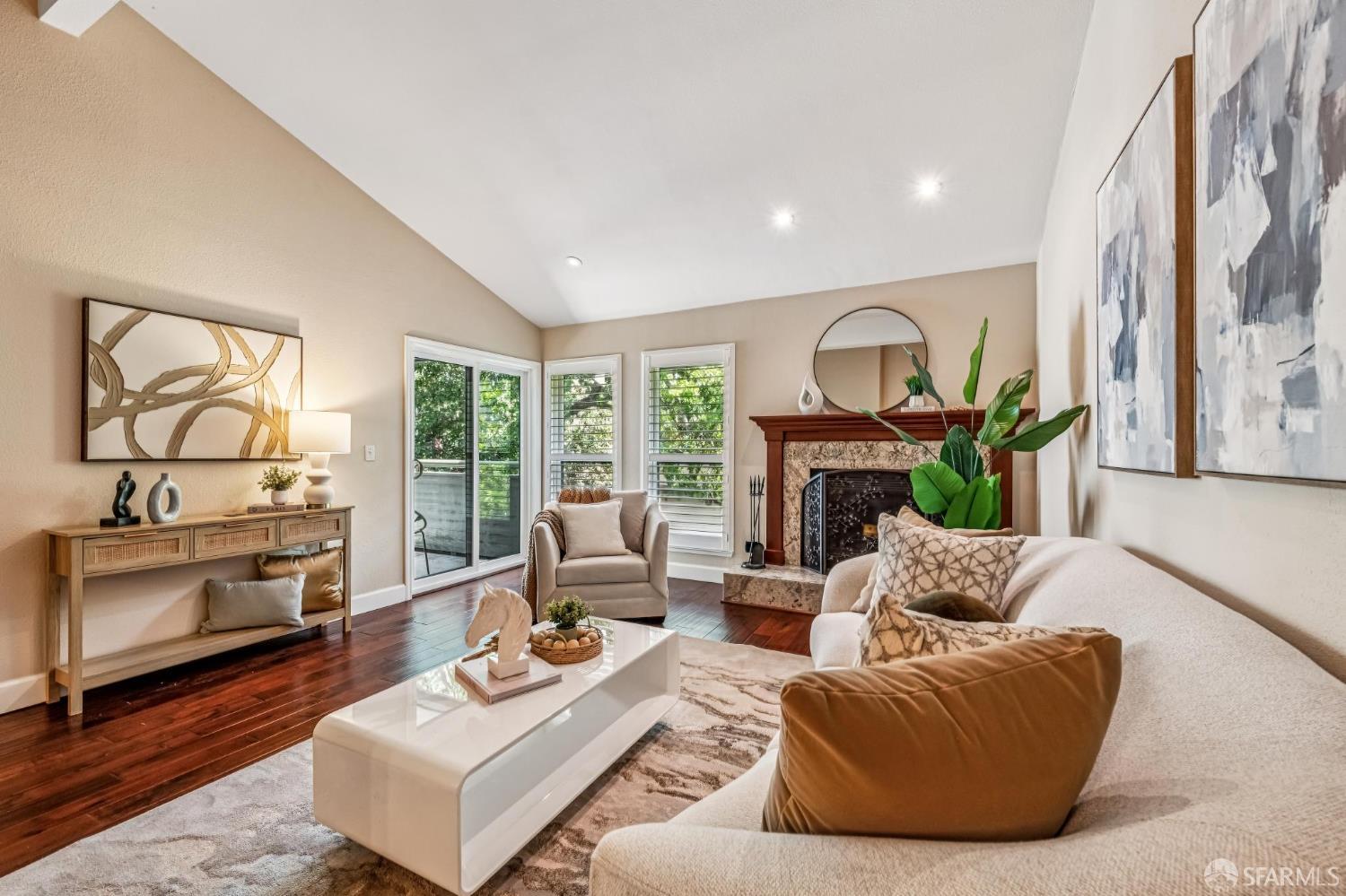 Detail Gallery Image 2 of 46 For 1652 San Miguel Dr, Walnut Creek,  CA 94596 - 1 Beds | 1/1 Baths