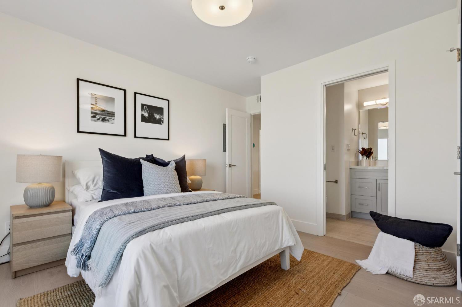 Detail Gallery Image 24 of 34 For 505 Grand View Ave #2ND,  San Francisco,  CA 94114 - 2 Beds | 2 Baths